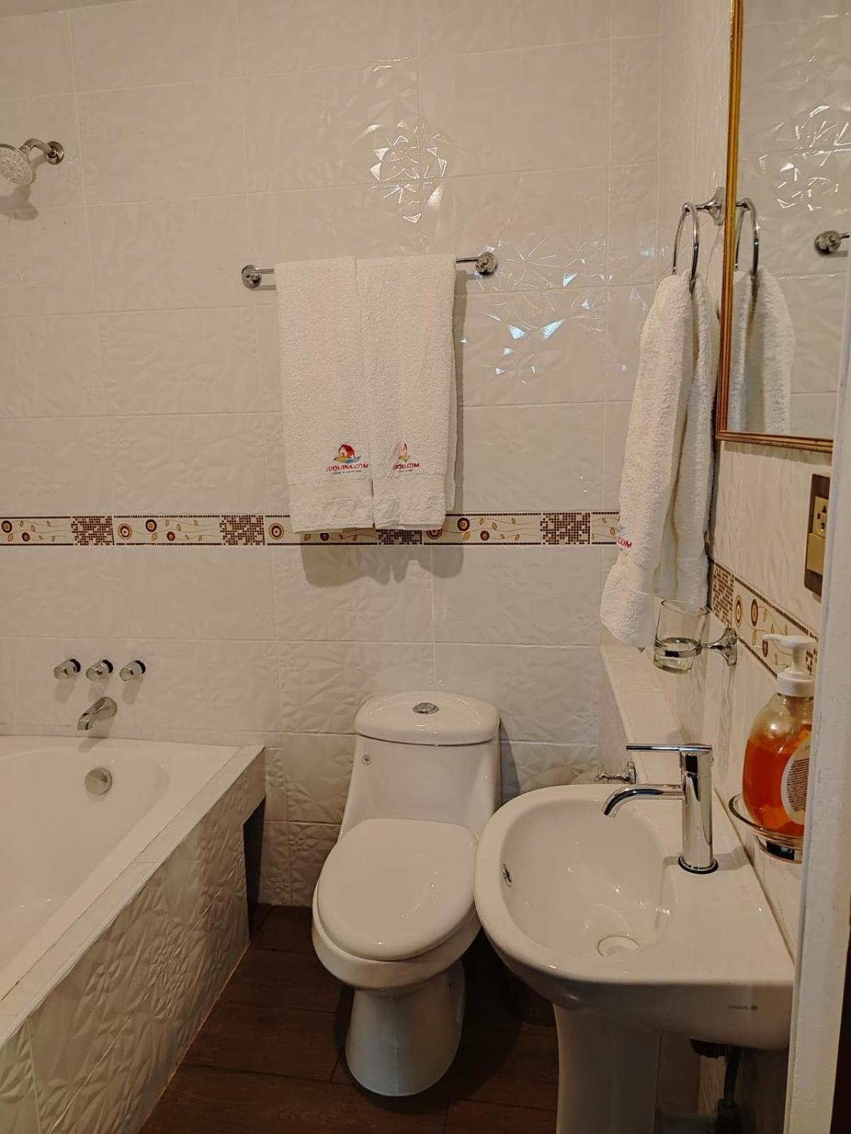 Luquina Utama Lodge Εξωτερικό φωτογραφία